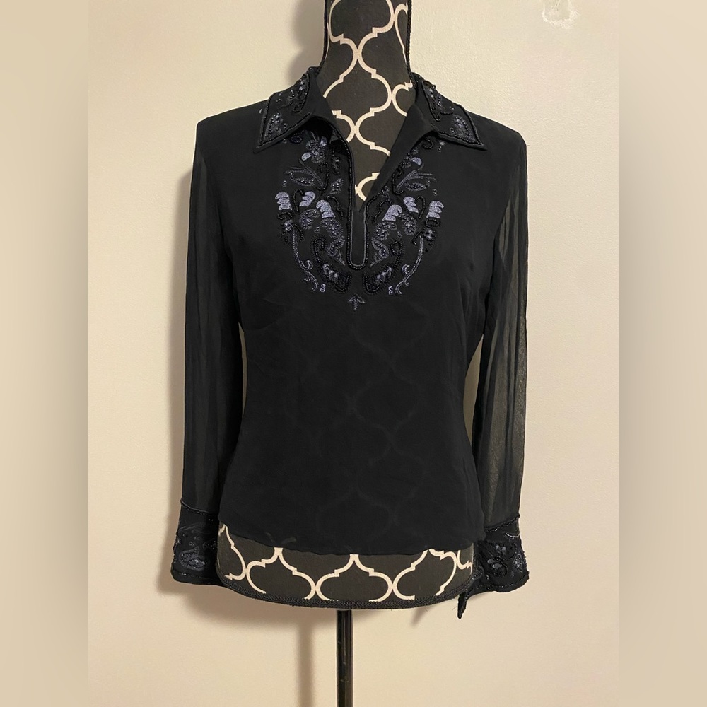 EUC Clio Black Floral Embroidered & Beaded V Neck Blouse size 4
